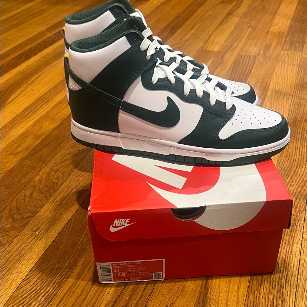 Nike Men's Dark Green and White High-Top Sneakers